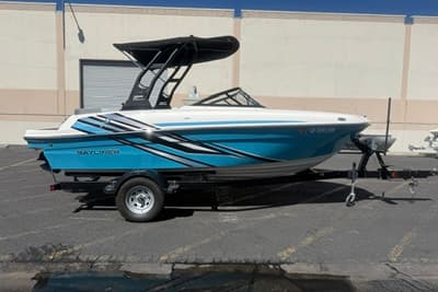 BOATZON | Bayliner VR4 Bowrider IO 2024