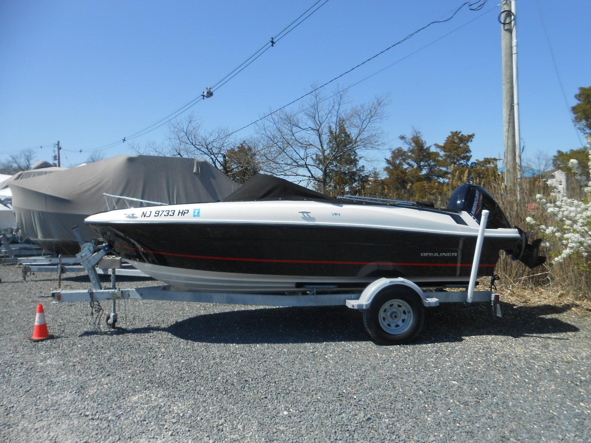 2022 Bayliner VR4 Bowrider OB - Sold Boat