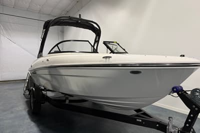 BOATZON | Bayliner VR4 Bowrider OB 2027