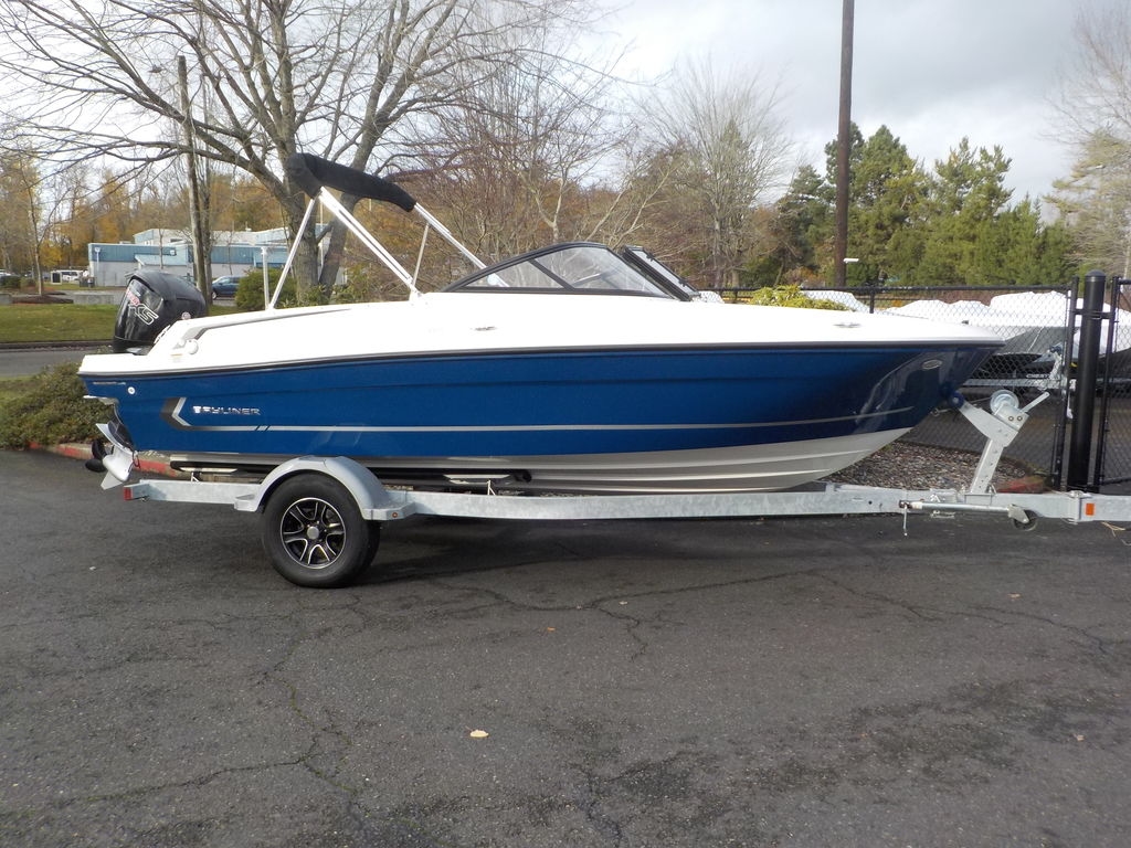 2022 Bayliner VR4 Bowrider  Outboard - Sold Boat