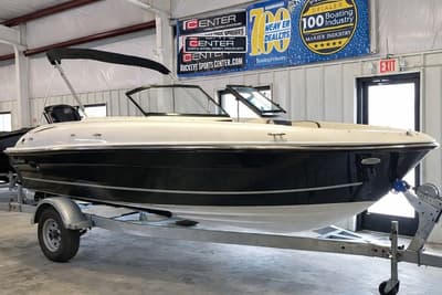 BOATZON | Bayliner VR4 Bowrider Outboard 2023 BOATZON | Bayliner VR4 Bowrider Outboard 2023