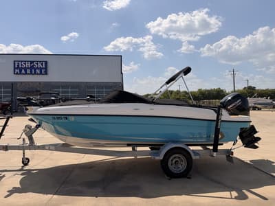 BOATZON | Bayliner VR4 Bowrider  Outboard 2024