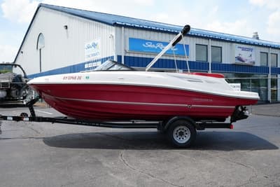 BOATZON | Bayliner VR5 2016