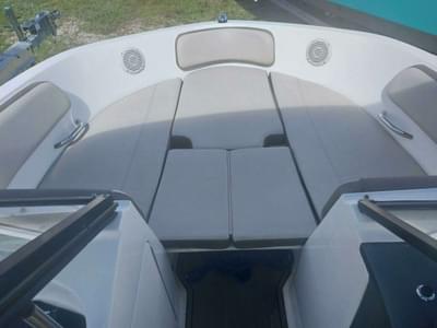 BOATZON | Bayliner VR5 2017 BOATZON | Bayliner VR5 2017