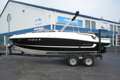 BOATZON | Bayliner VR5 2021
