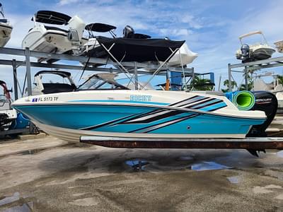 BOATZON | Bayliner VR5 2022