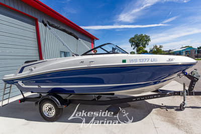 BOATZON | Bayliner VR5 Bowrider 2021