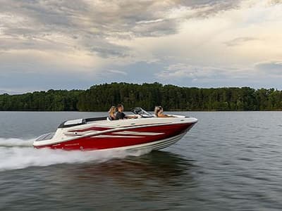 BOATZON | Bayliner VR5 Bowrider 2022