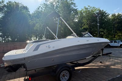 BOATZON | Bayliner VR5 Bowrider IO 2018