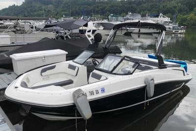 BOATZON | Bayliner VR5 Bowrider IO 2021 BOATZON | Bayliner VR5 Bowrider IO 2021