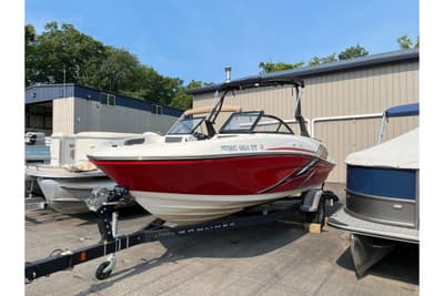 BOATZON | Bayliner VR5 Bowrider IO 2022