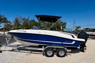 BOATZON | Bayliner VR5 Bowrider OB 2020