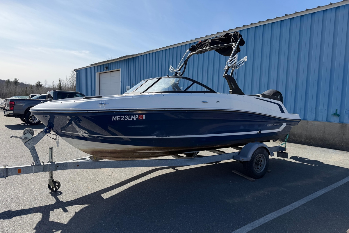 2021 Bayliner VR5 Bowrider OB - Sold Boat
