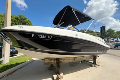 BOATZON | Bayliner VR5 Bowrider OB 2023