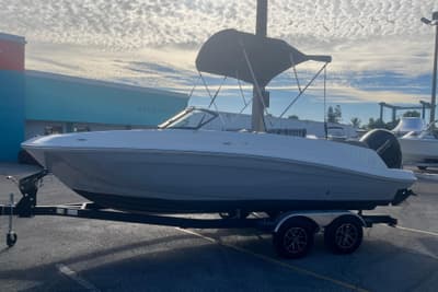 BOATZON | Bayliner VR5 Bowrider OB 2023