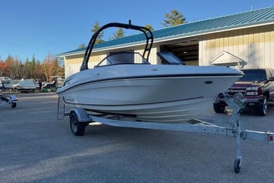 BOATZON | Bayliner VR5 Bowrider OB 2023 BOATZON | Bayliner VR5 Bowrider OB 2023