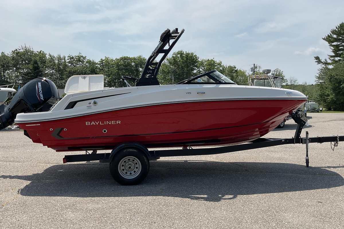 2025 Bayliner VR5 Bowrider OB - Sold Boat