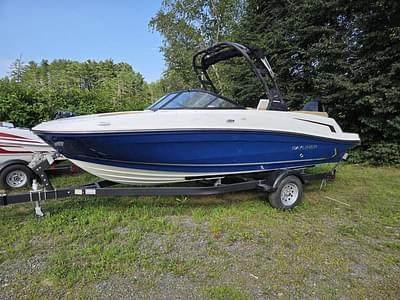 BOATZON | Bayliner VR5 OB 2025