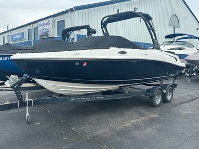BOATZON | Bayliner VR6 2023