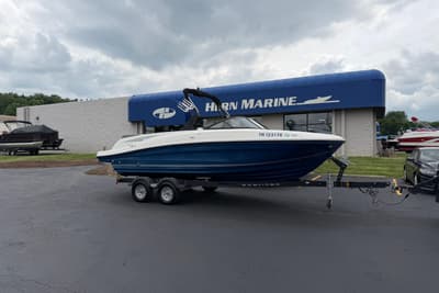 BOATZON | Bayliner VR6 Bowrider IO 2017