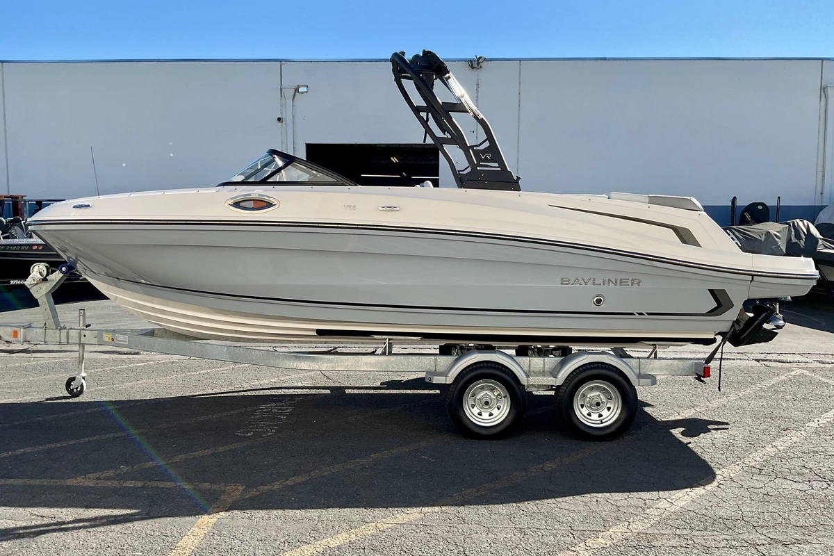 2026 Bayliner VR6 Bowrider I/O - Sold Boat