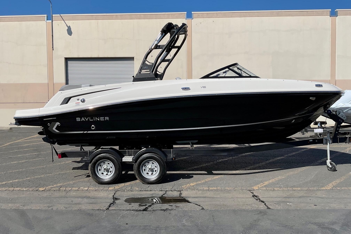 2026 Bayliner VR6 Bowrider I/O - Sold Boat