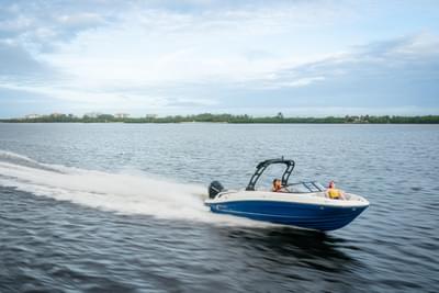 BOATZON | Bayliner VR6 Bowrider OB 2026 BOATZON | Bayliner VR6 Bowrider OB 2026