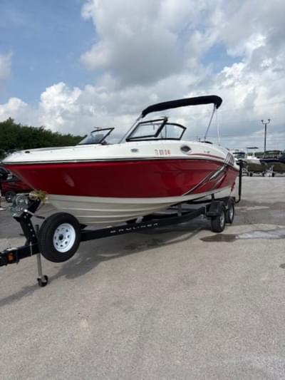 BOATZON | Bayliner VR6 Bowrider  Outboard 2023