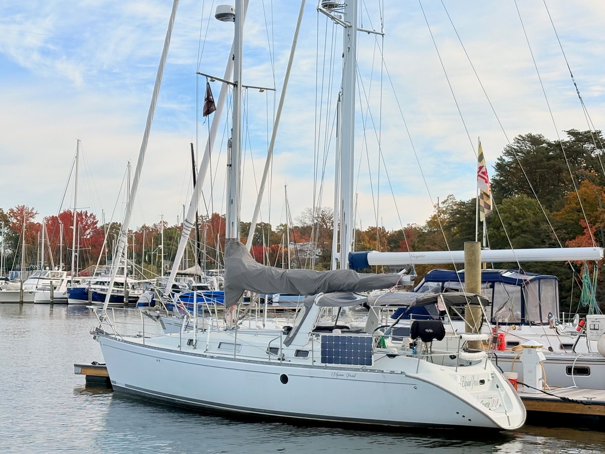 1990 Beneteau 38 - Sold Boat