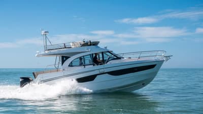 BOATZON | Beneteau Antares 11 Fly 2026