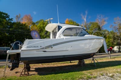 BOATZON | Beneteau Antares 8 V2 2024