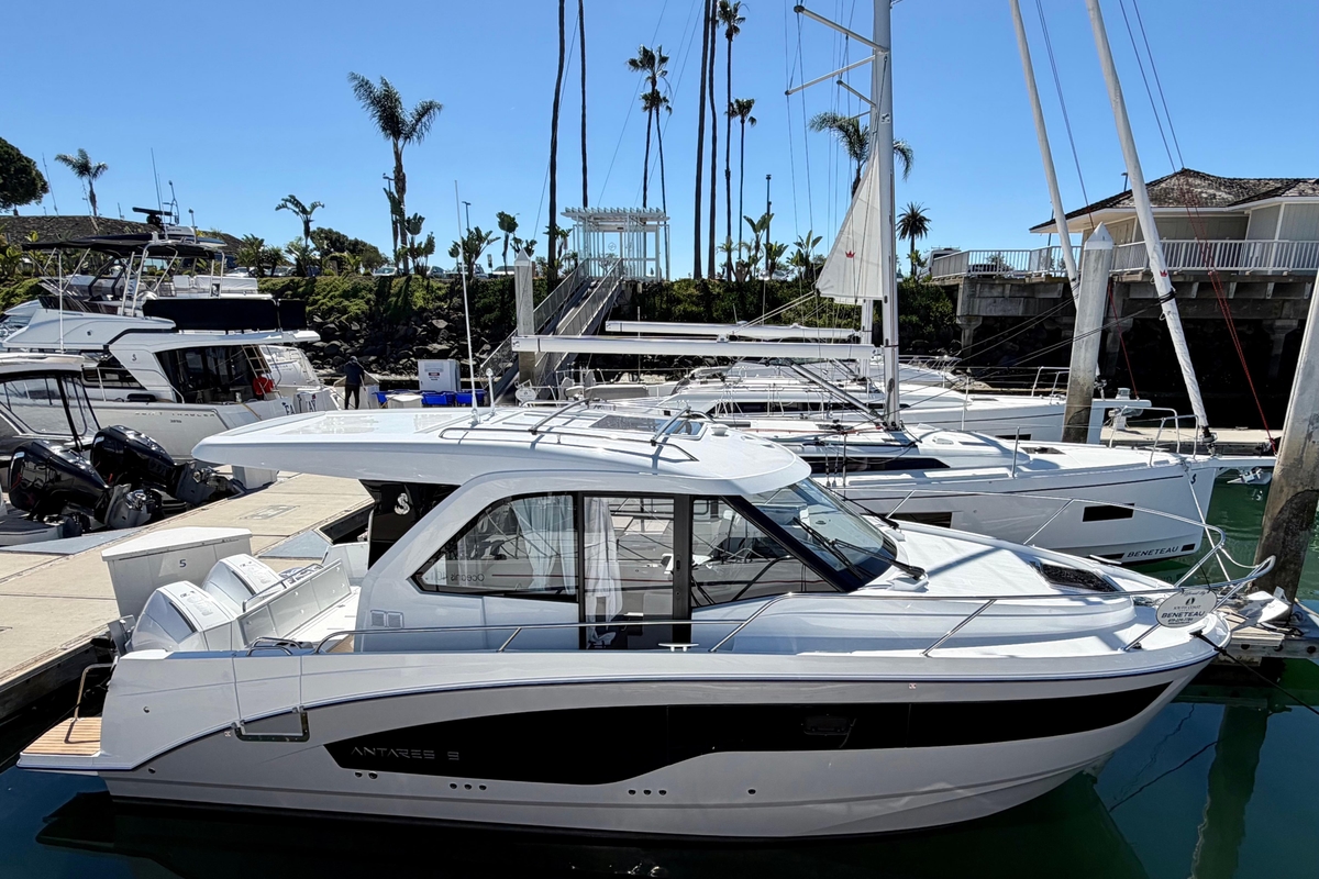 2026 Beneteau Antares 9 - Sold Boat