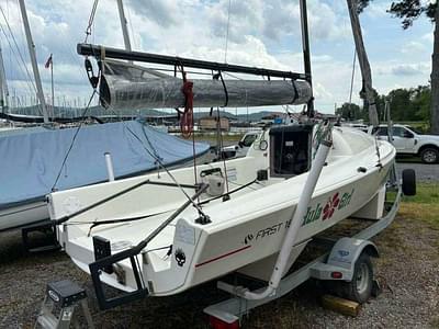 BOATZON | Beneteau FIRST 18 2019