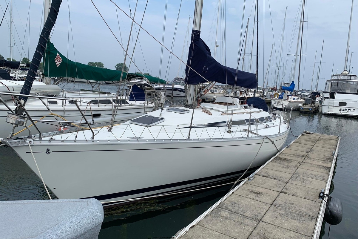 1986 Beneteau First 375 - Sold Boat