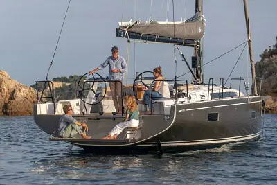 BOATZON | Beneteau First 44 2025