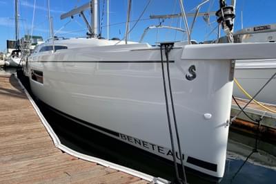 BOATZON | Beneteau Oceanis 301 2021 BOATZON | Beneteau Oceanis 301 2021