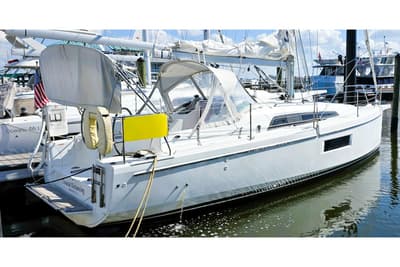 BOATZON | Beneteau Oceanis 301 2021