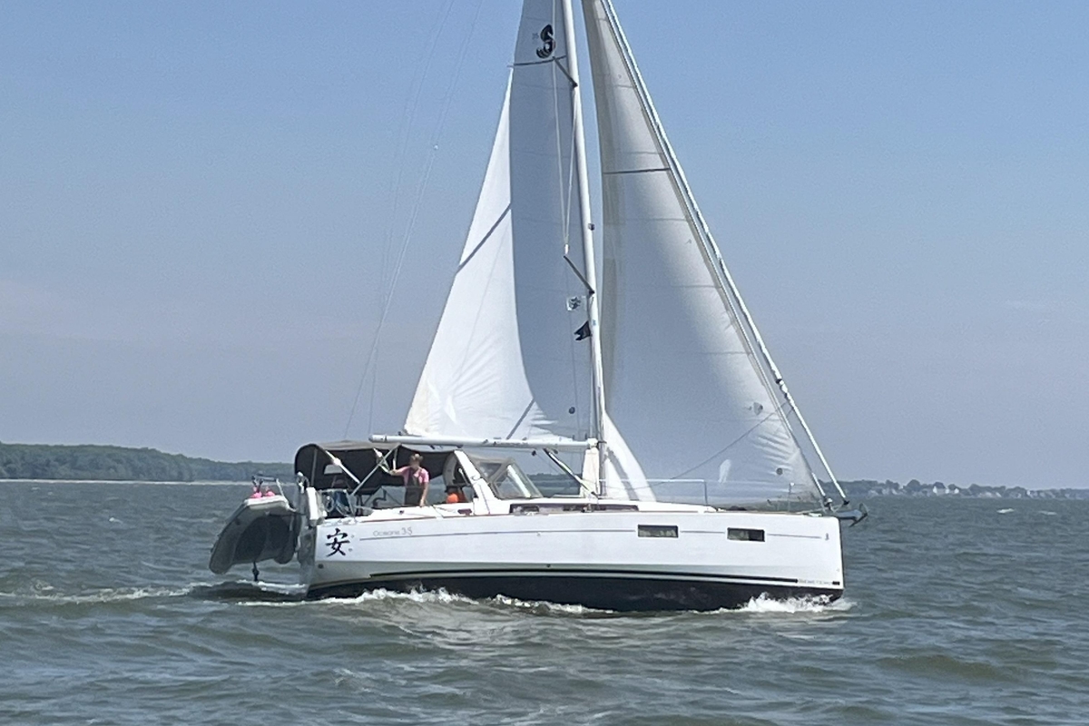 2016 Beneteau Oceanis 35 - Sold Boat