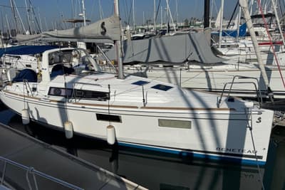 BOATZON | Beneteau Oceanis 351 2021