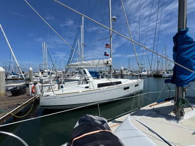 BOATZON | Beneteau Oceanis 351 2021