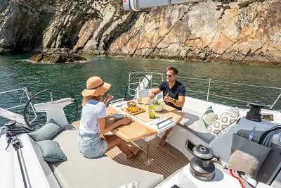 BOATZON | Beneteau Oceanis 371 2025
