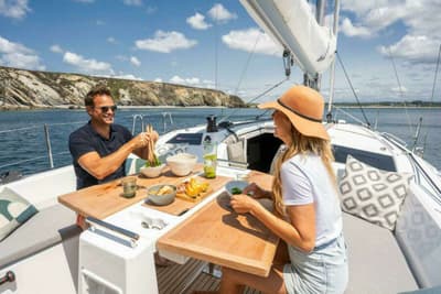 BOATZON | Beneteau Oceanis 371 FIRST LINE 2026