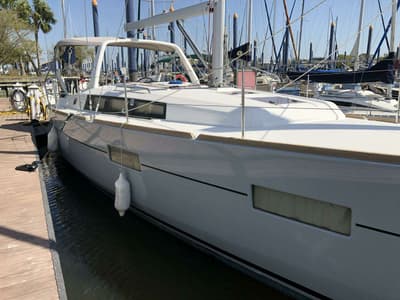 BOATZON | Beneteau Oceanis 38 Weekender 2017