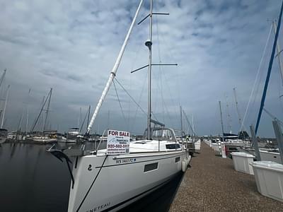 BOATZON | Beneteau Oceanis 381 2017 BOATZON | Beneteau Oceanis 381 2017
