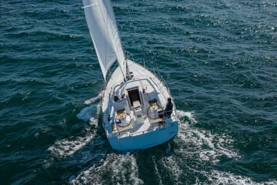 BOATZON | Beneteau Oceanis 381 2023