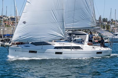 BOATZON | Beneteau Oceanis 411 2018
