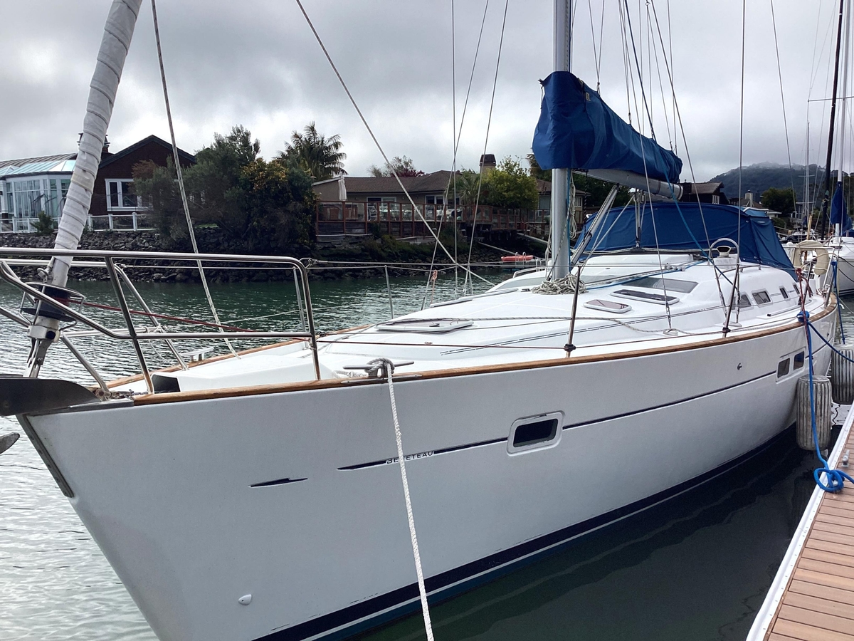 2004 Beneteau Oceanis 423 - Sold Boat