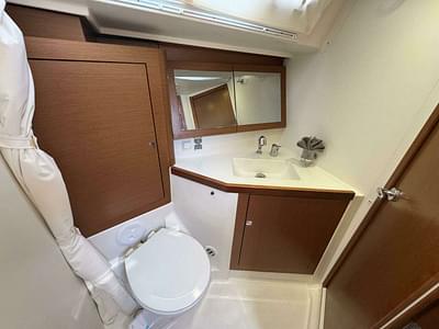 BOATZON | Beneteau Oceanis 45 2016 BOATZON | Beneteau Oceanis 45 2016