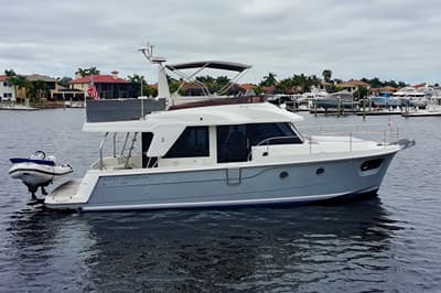 BOATZON | Beneteau Swift Trawler 41 Fly 2022