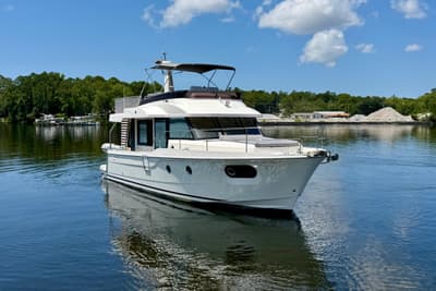 BOATZON | Beneteau Swift Trawler 41 Fly 2025